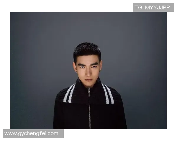 足球球星刻痕发型的潮流风向标如何影响年轻一代的时尚选择